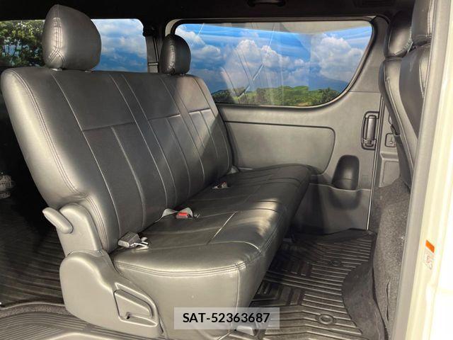 Toyota HIACE VAN 2024-11 7330701-9