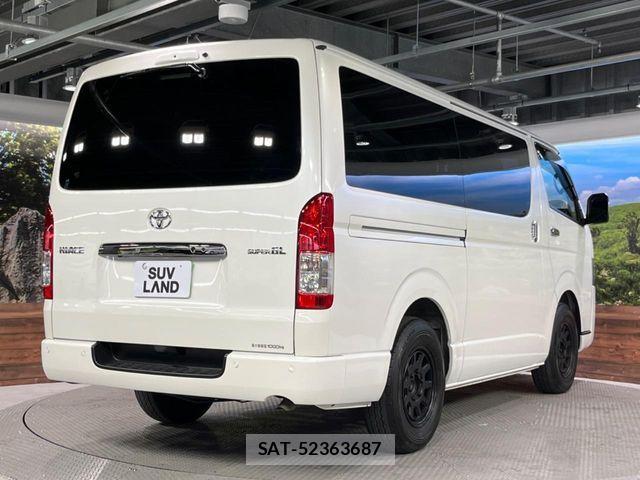Toyota HIACE VAN 2024-11 7330701-16