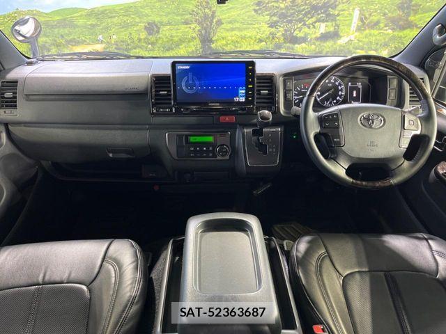 Toyota HIACE VAN 2024-11 7330701-1