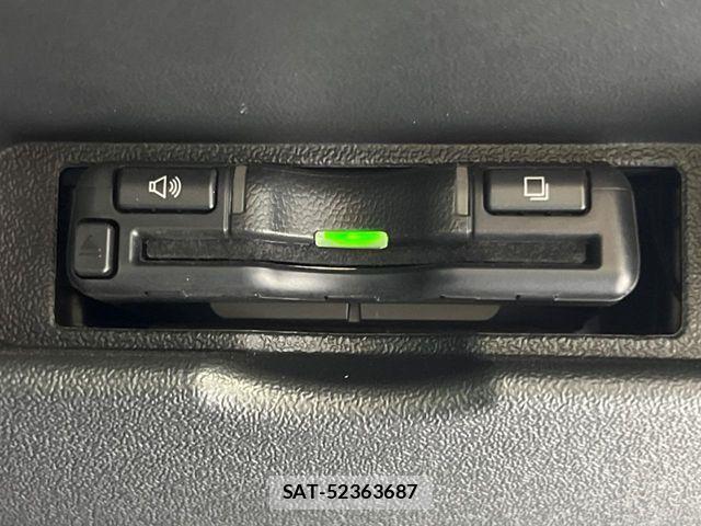 Toyota HIACE VAN 2024-11 7330701-6