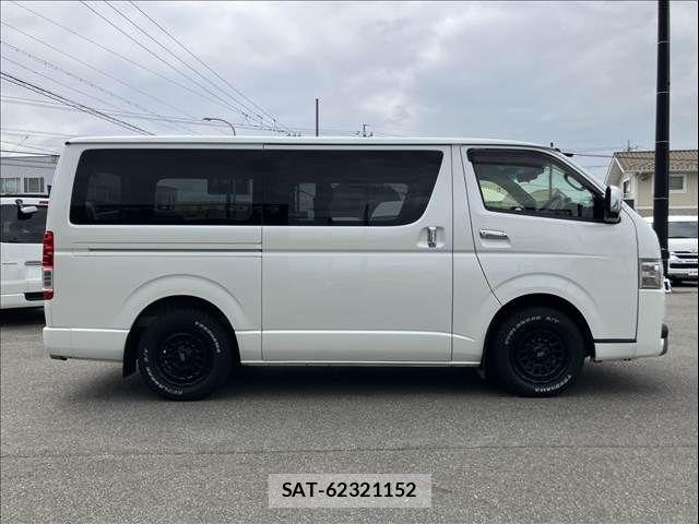 Toyota HIACE VAN 2020-05 7330713-12