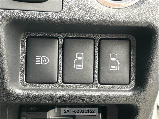 Toyota HIACE VAN 2020-05 7330713-17