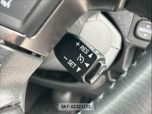 Toyota HIACE VAN 2020-05 7330713-18