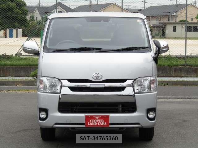 Toyota HIACE VAN 2019-05 7330739-19