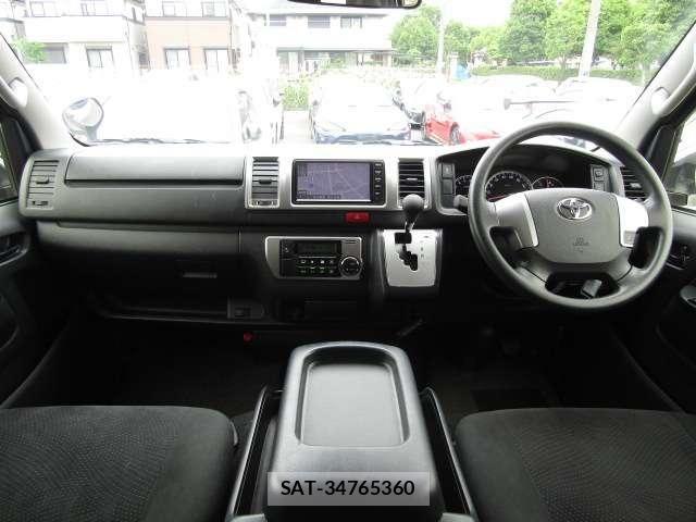 Toyota HIACE VAN 2019-05 7330739-6