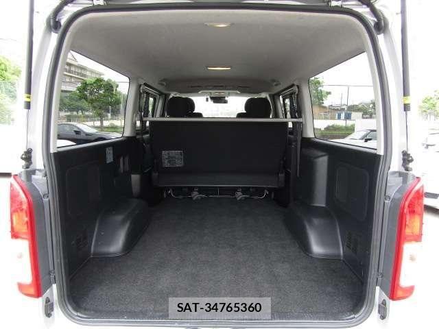 Toyota HIACE VAN 2019-05 7330739-7