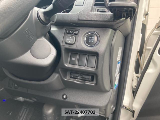 Toyota HIACE VAN 2019-11 7330736-14