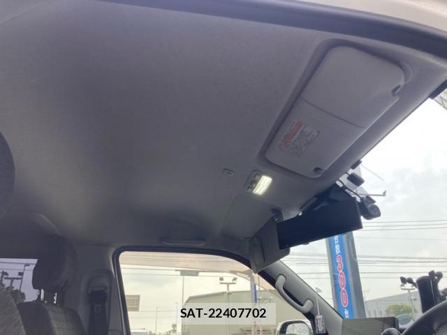 Toyota HIACE VAN 2019-11 7330736-20