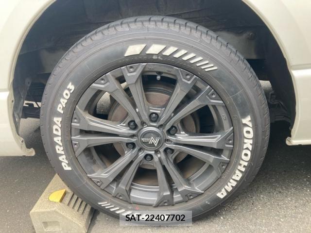 Toyota HIACE VAN 2019-11 7330736-7