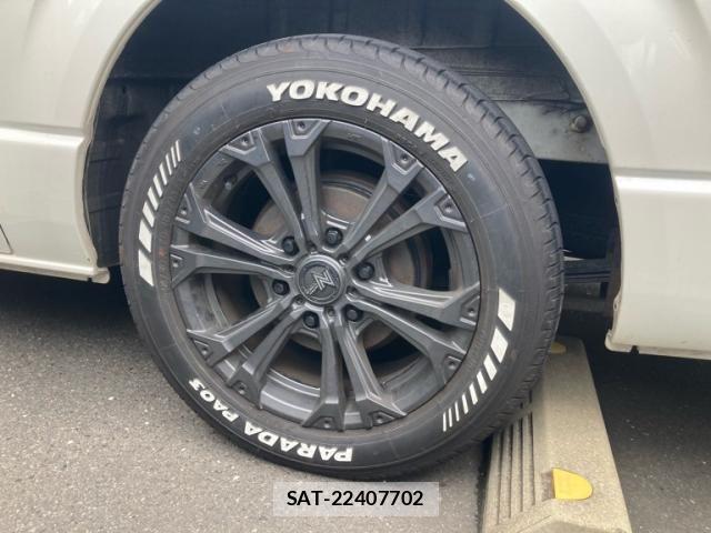 Toyota HIACE VAN 2019-11 7330736-8