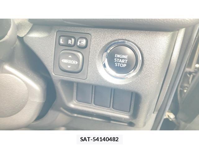 Toyota HIACE VAN 2016-04 7330730-11