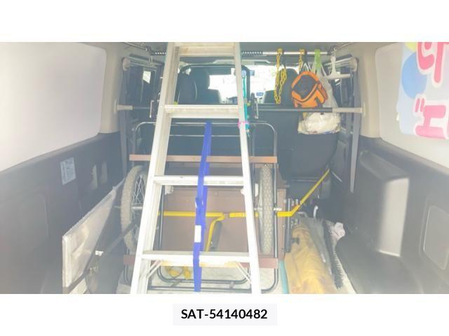 Toyota HIACE VAN 2016-04 7330730-6