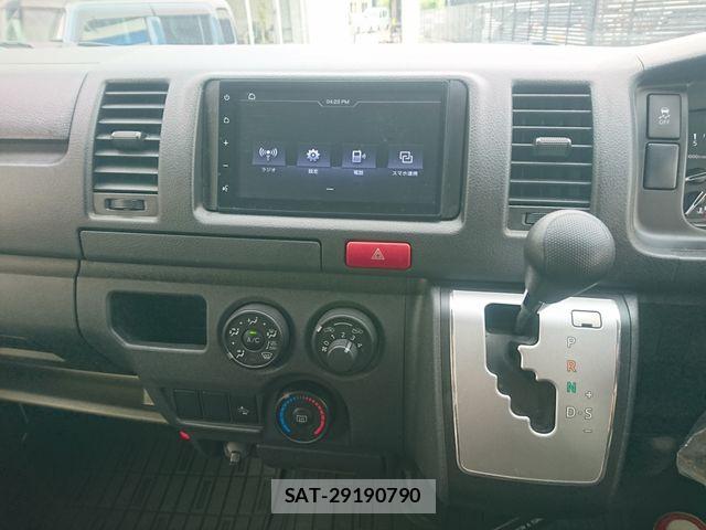 Toyota HIACE VAN 2022-04 7330740-21