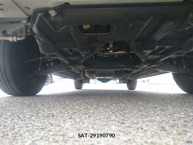 Toyota HIACE VAN 2022-04 7330740-27