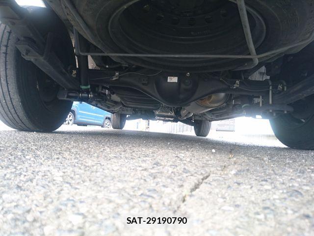 Toyota HIACE VAN 2022-04 7330740-28