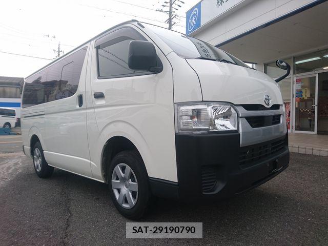 Toyota HIACE VAN 2022-04 7330740-5