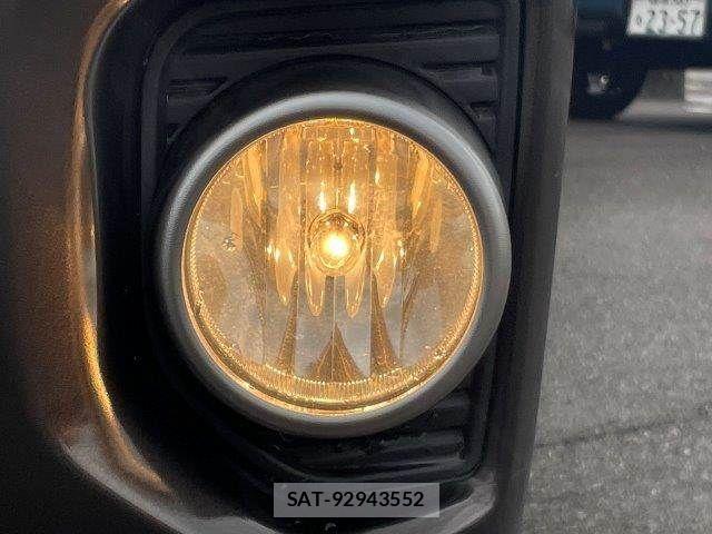 Toyota HIACE VAN 2019-03 7330734-18