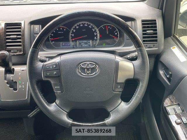 Toyota HIACE VAN 2019-06 7360205-14