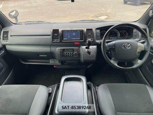 Toyota HIACE VAN 2019-06 7360205-2