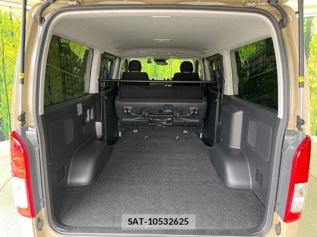 Toyota HIACE VAN 2024-05 7360195-10