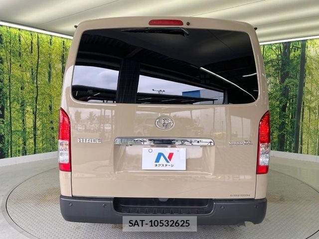 Toyota HIACE VAN 2024-05 7360195-15