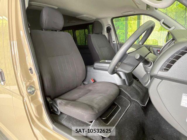 Toyota HIACE VAN 2024-05 7360195-8
