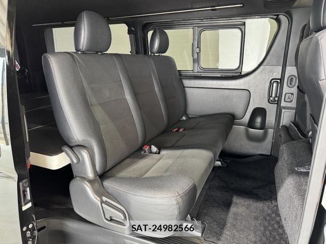Toyota HIACE VAN 2019-06 7360215-9