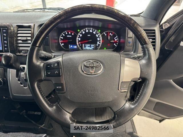 Toyota HIACE VAN 2019-06 7360215-12