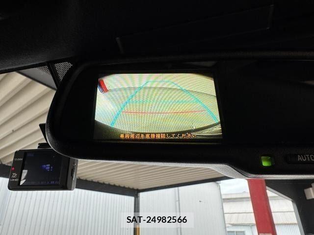 Toyota HIACE VAN 2019-06 7360215-26