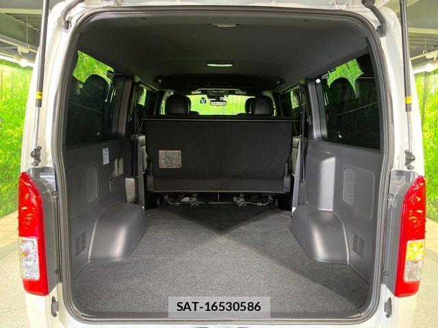Toyota HIACE VAN 2024-01 7360197-9