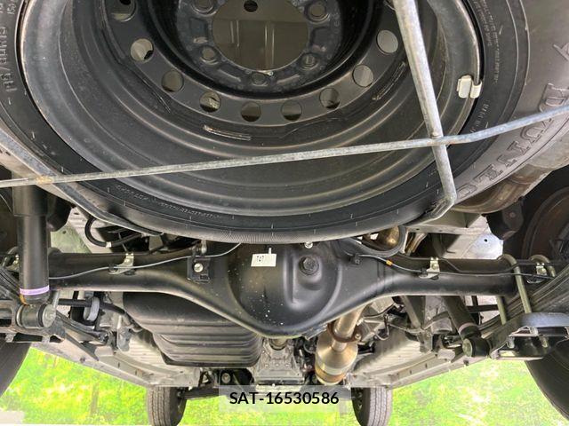 Toyota HIACE VAN 2024-01 7360197-18