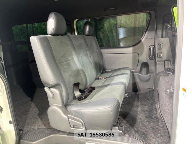 Toyota HIACE VAN 2024-01 7360197-8
