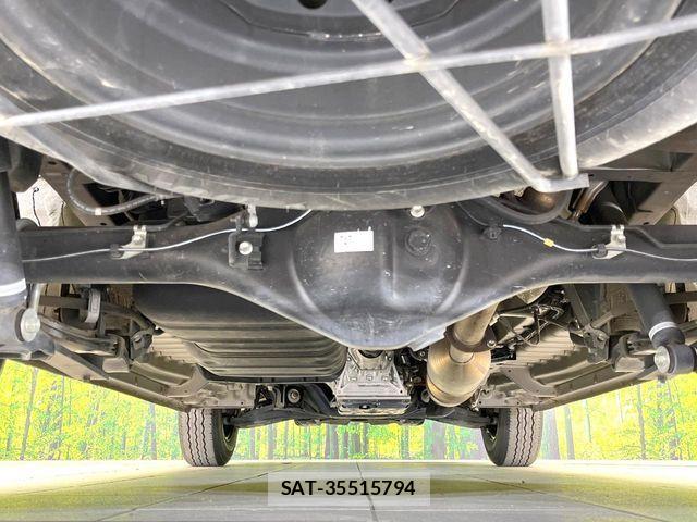 Toyota HIACE VAN 2021-06 7360198-18