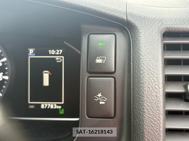 Toyota HIACE VAN 2022-10 7360203-18