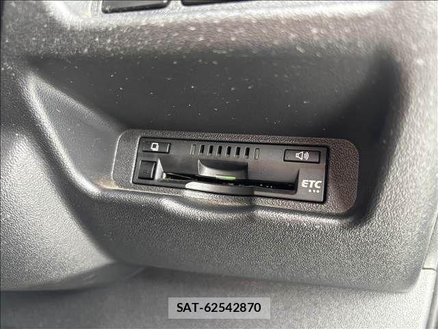 Toyota HIACE VAN 2019-01 7360209-14
