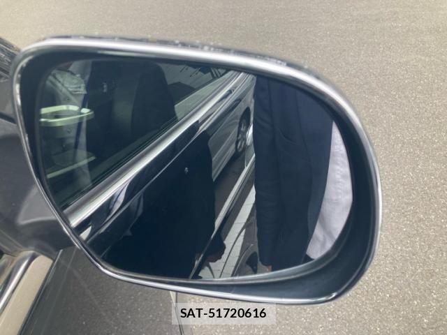 Toyota HIACE VAN 2019-07 7360208-11