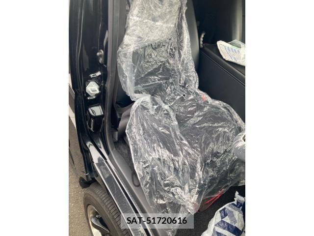 Toyota HIACE VAN 2019-07 7360208-14