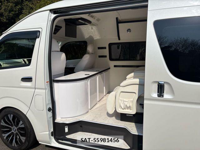 Toyota HIACE VAN 2019-08 7360194-10