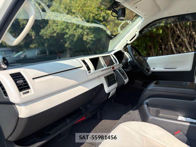 Toyota HIACE VAN 2019-08 7360194-8