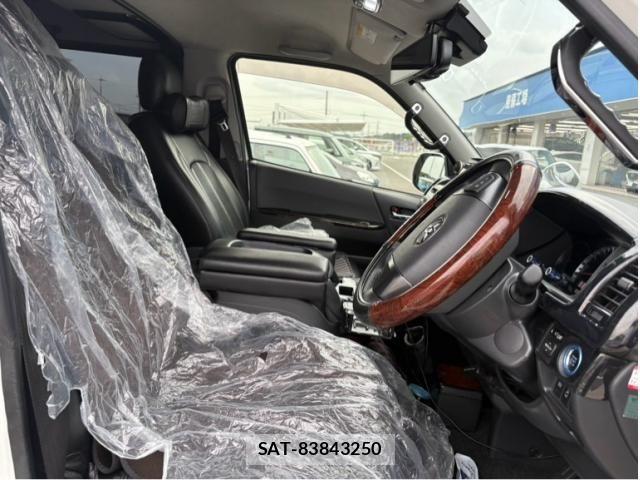 Toyota HIACE VAN 2018-05 7360204-4