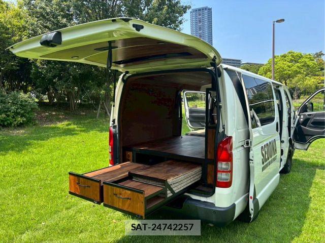 Toyota HIACE VAN 2023-08 7360196-3