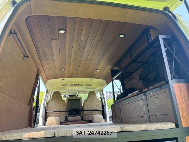 Toyota HIACE VAN 2023-08 7360196-7