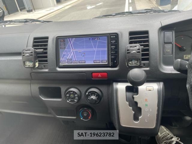 Toyota HIACE VAN 2015-10 7360216-15
