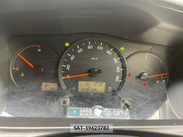 Toyota HIACE VAN 2015-10 7360216-16