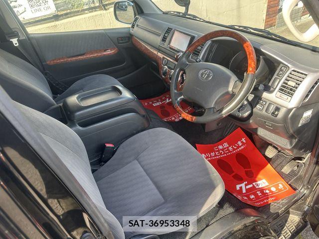 Toyota HIACE VAN 2011-08 7360212-13