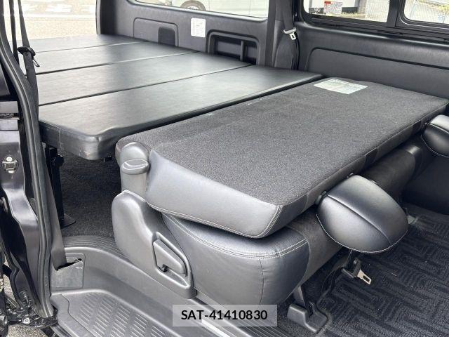 Toyota HIACE VAN 2022-01 7360200-11