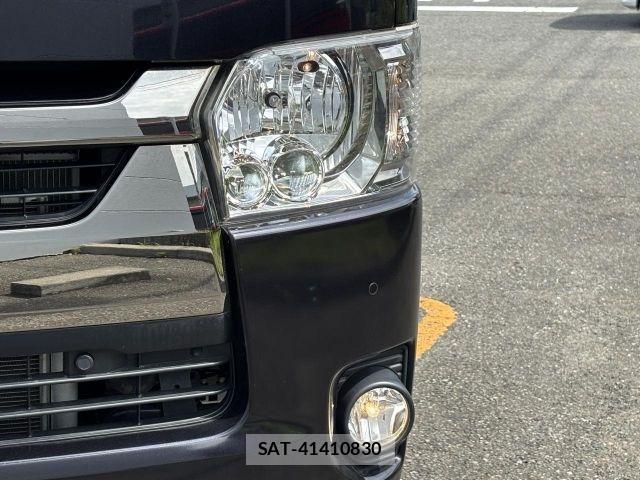 Toyota HIACE VAN 2022-01 7360200-25