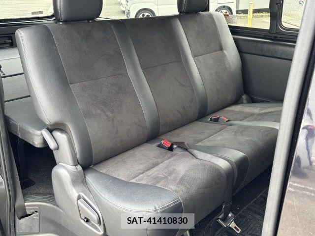 Toyota HIACE VAN 2022-01 7360200-5