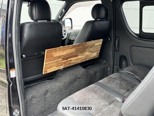 Toyota HIACE VAN 2022-01 7360200-7