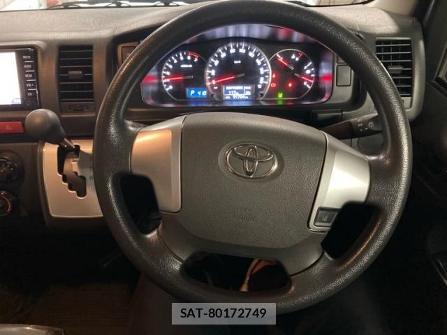 Toyota HIACE VAN 2018-06 7360211-12